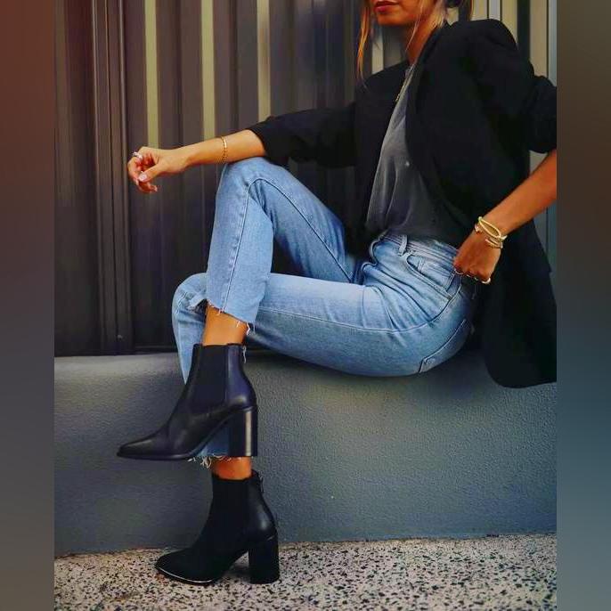 Pointed Toe Boots Ideas To Wear In The Fall 2023 | ShoesOutfitIdeas.com