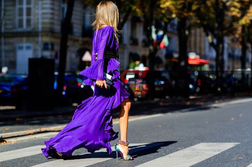 What Colour Shoes With Purple Dress (Practical Guide) 2023