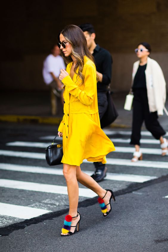 What Color Shoes to Wear with a Yellow Dress 2022