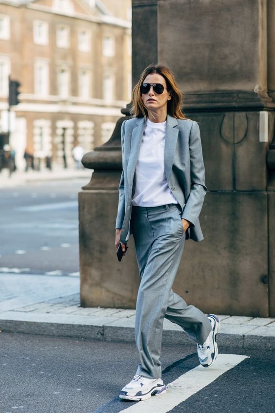What Shoes To Wear With Grey Pants Female Outfit Ideas 2022 |  ShoesOutfitIdeas.com
