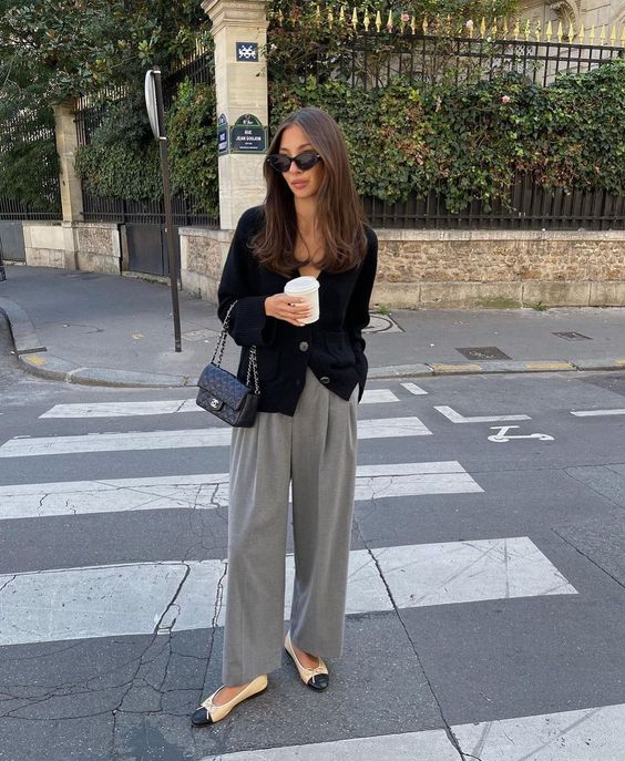 What Shoes To Wear With Grey Pants Female Outfit Ideas 2023