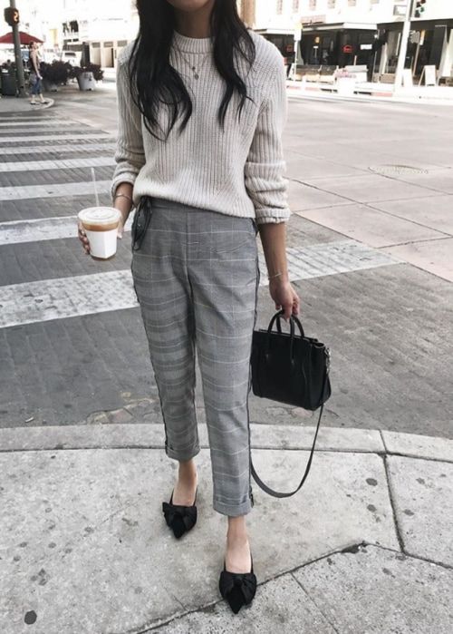 What Shoes To Wear With Grey Pants Female Outfit Ideas 2022