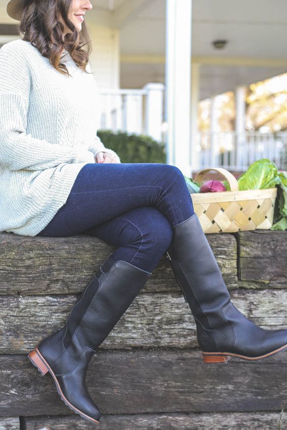 Best Farm Boots For Women: My Favorite Styles To Try 2022