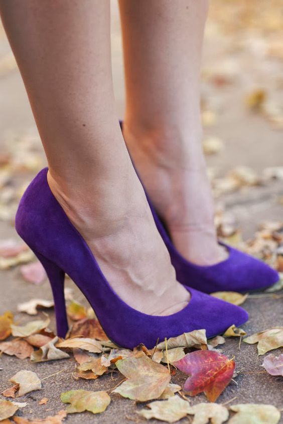 When To Wear Women's Suede Shoes: Beginner's Guide 2023