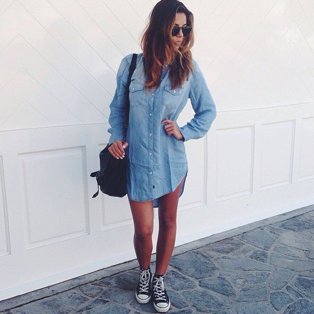 What Shoes To Wear With Denim Dress 2023 | ShoesOutfitIdeas.com