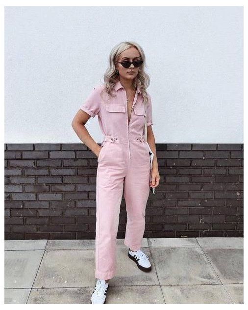 What Shoes to Wear With A Jumpsuit: From Formal To Casual 2022